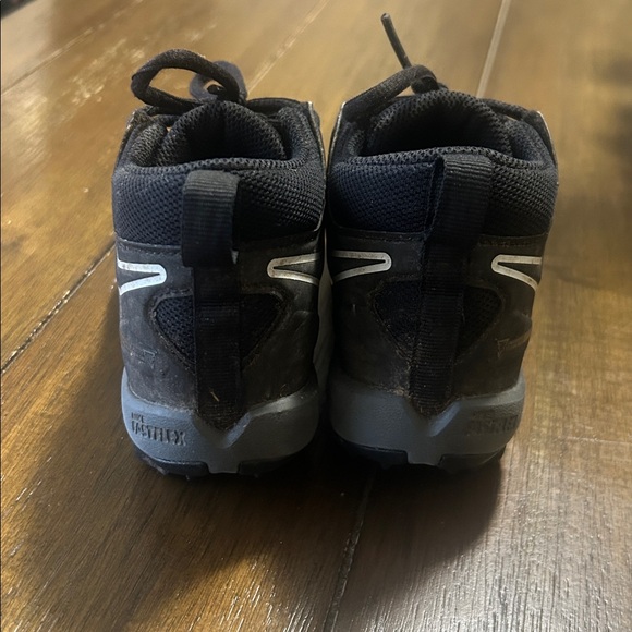 Nike Alpha Menace 3 Shark youth football cleats in black/white size 12C - Picture 4 of 5